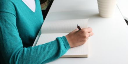 Illustration « Nous sommes en souffrance » : l’appel de Laura Vinas au ministre de l’Éducation Nationale