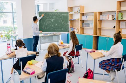 Les professeurs des écoles appelés à faire cours au collège