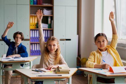 Lire et réfléchir : pratiquer le débat en classe
