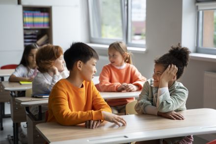 Arrêt de l'expérimentation de l'uniforme scolaire en région Paca